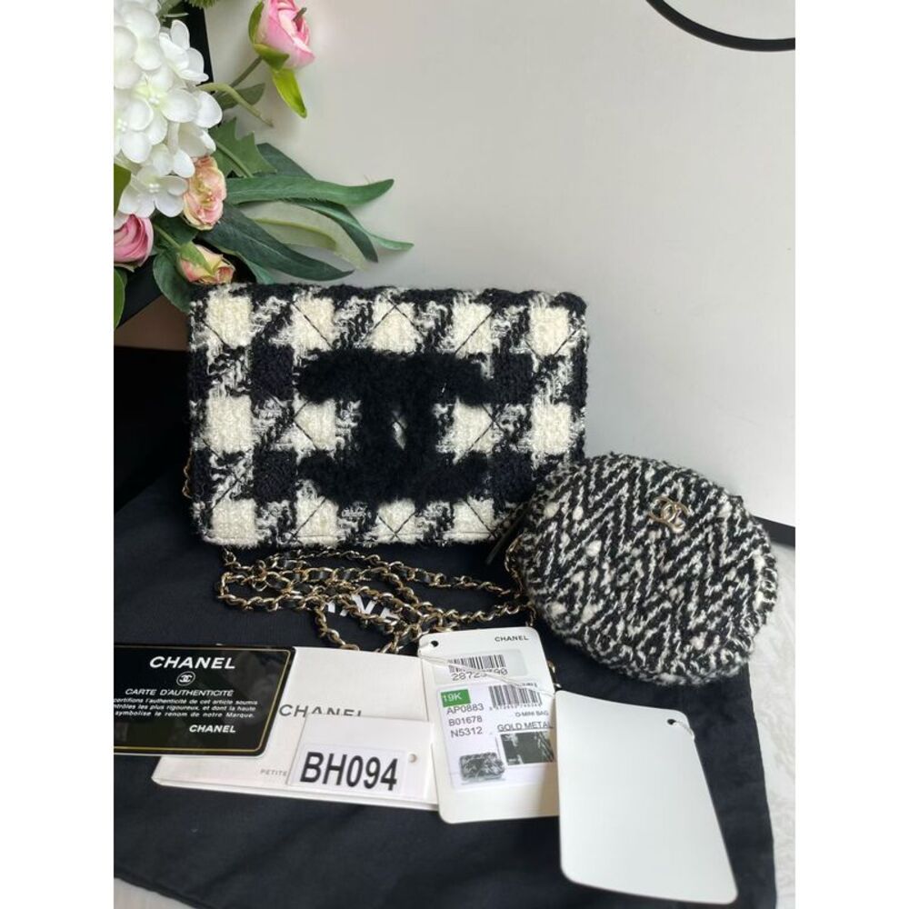 Chanel Women Pre-Loved Bag Very Good Condition